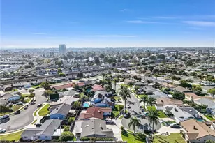 16502 Loire, Huntington Beach, CA 92647 - Photo 33