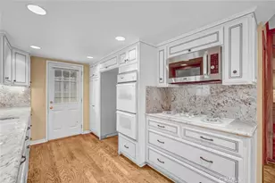 16502 Loire, Huntington Beach, CA 92647 - Photo 9