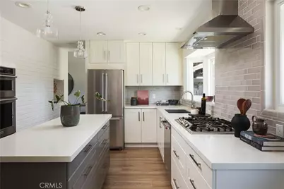 1136 Highland, Newport Beach, CA 92660 - Photo 7