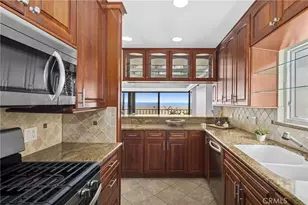 1510 W Oceanfront, Newport Beach, CA 92663 - Photo 11