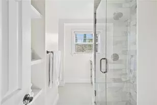 201 E 21st St, Costa Mesa, CA 92627 - Photo 17