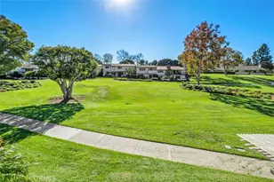 525 Vista Flora, Newport Beach, CA 92660 - Photo 29