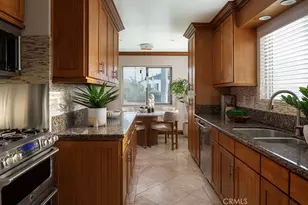 401 Holmwood, Newport Beach, CA 92663 - Photo 7