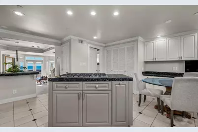 47 Surfside, Surfside, CA 90743 - Photo 17