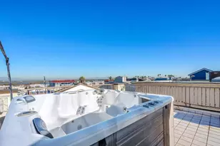 47 Surfside, Surfside, CA 90743 - Photo 33