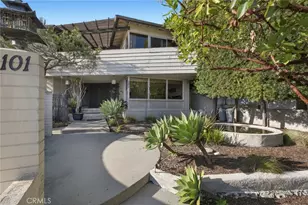 101 Kings Pl, Newport Beach, CA 92663 - Photo 9