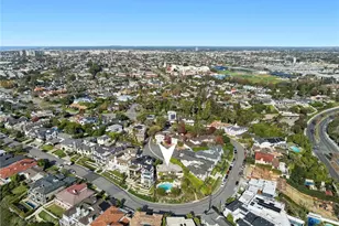 101 Kings Pl, Newport Beach, CA 92663 - Photo 25