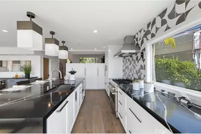 723 Balboa Avenue, Laguna Beach, CA 92651 - Photo 9