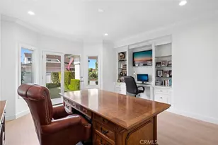 1 Rue Fontainbleau, Newport Beach, CA 92660 - Photo 17