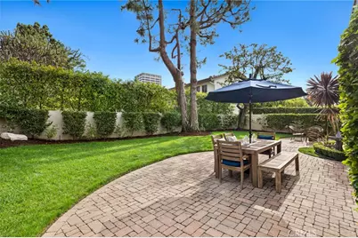 1 Rue Fontainbleau, Newport Beach, CA 92660 - Photo 19