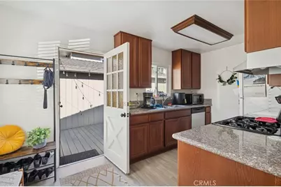 2121 Orange Avenue, Costa Mesa, CA 92627 - Photo 11