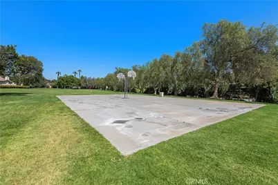 24342 Conejo, Laguna Hills, CA 92656 - Photo 23