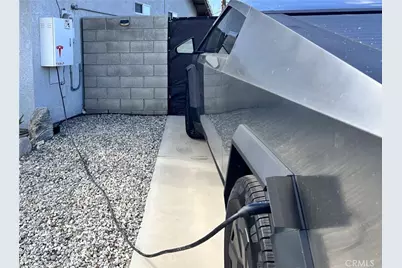 9830 Mesquite Avenue, Desert Hot Springs, CA 92240 - Photo 13