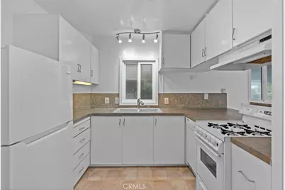 307 Lexinton Circle, Newport Beach, CA 92660 - Photo 7