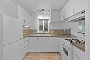 307 Lexinton Circle, Newport Beach, CA 92660 - Photo 7