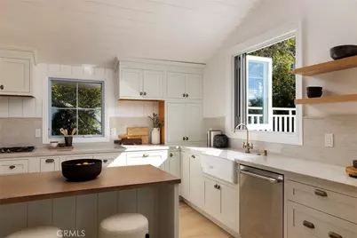 31927 Hayes Place, Laguna Beach, CA 92651 - Photo 11
