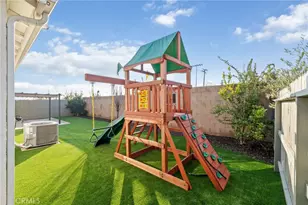3731 N Summers Ct, Visalia, CA 93291 - Photo 27