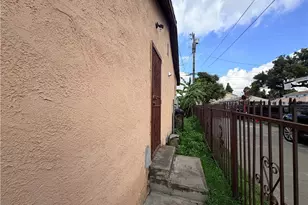 1644 E 110th, Los Angeles, CA 90059 - Photo 13