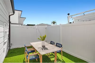 1577 Miramar Drive, Newport Beach, CA 92661 - Photo 13