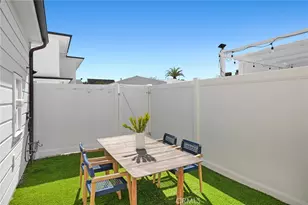 1577 Miramar Dr, Newport Beach, CA 92661 - Photo 13