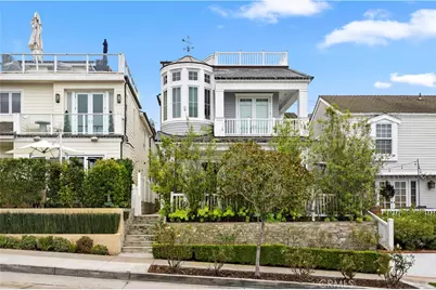 718 1/2 Poinsettia, Corona del Mar, CA 92625 - Photo 1