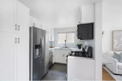 1059 Miramar Street, Laguna Beach, CA 92651 - Photo 9