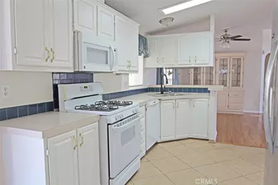 3050 W Ball, Anaheim, CA 92804 - Photo 11