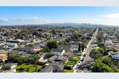 212 E 19th Street, Costa Mesa, CA 92627 - Photo 37