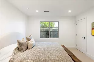 212 E 19th St, Costa Mesa, CA 92627 - Photo 31