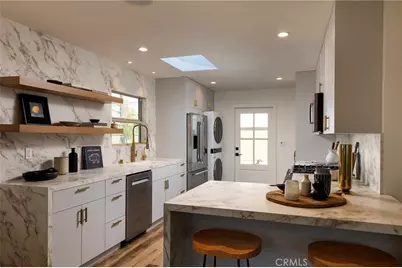 212 E 19th Street, Costa Mesa, CA 92627 - Photo 7