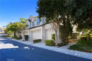 28 Brigmore Aisle, Irvine, CA 92603 - Photo 3