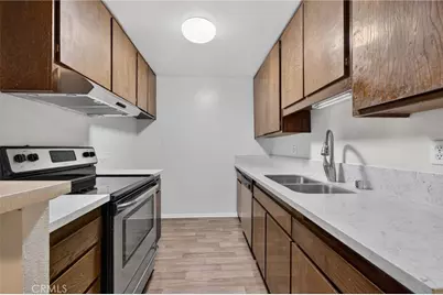 576 N Bellflower #101, Long Beach, CA 90814 - Photo 11