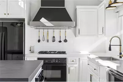 2520 Seaview Avenue, Corona del Mar, CA 92625 - Photo 11