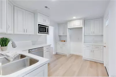 8 Sunpeak, Irvine, CA 92603 - Photo 21