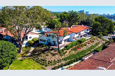306 Avenida Cumbre, Newport Beach, CA 92660 - Photo 33