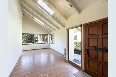 306 Avenida Cumbre, Newport Beach, CA 92660 - Photo 3