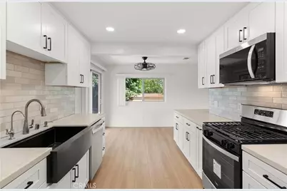 18006 Avolinda Drive, Yorba Linda, CA 92886 - Photo 5