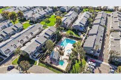 2600 W Segerstrom Avenue #D, Santa Ana, CA 92704 - Photo 35