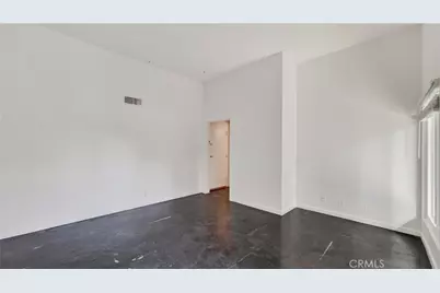 2600 W Segerstrom Avenue #D, Santa Ana, CA 92704 - Photo 29