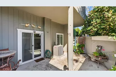 2600 W Segerstrom Avenue #D, Santa Ana, CA 92704 - Photo 33