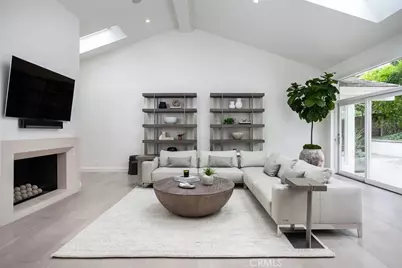 11 Greenbriar, Newport Beach, CA 92660 - Photo 13