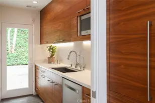 11 Greenbriar, Newport Beach, CA 92660 - Photo 9