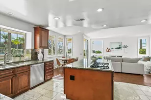 19 Harbor Pointe, Corona del Mar, CA 92625 - Photo 23