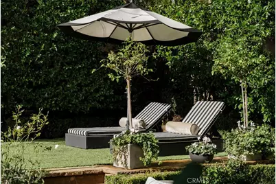 9 Boardwalk, Newport Beach, CA 92660 - Photo 29