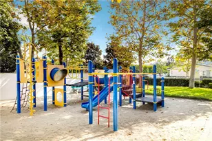 2571 Vista, Newport Beach, CA 92663 - Photo 43