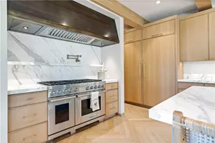 2571 Vista, Newport Beach, CA 92663 - Photo 11