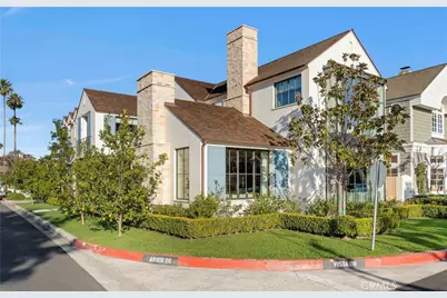 2571 Vista, Newport Beach, CA 92663 - Photo 3