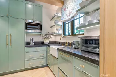 2571 Vista, Newport Beach, CA 92663 - Photo 15