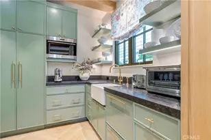 2571 Vista, Newport Beach, CA 92663 - Photo 15