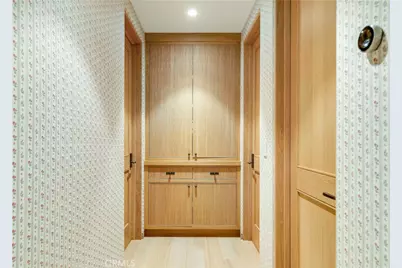 2571 Vista, Newport Beach, CA 92663 - Photo 33